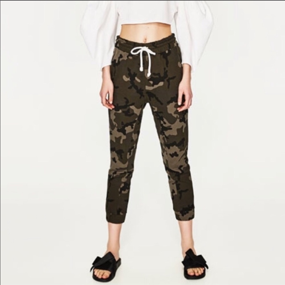 Zara camo joggers
